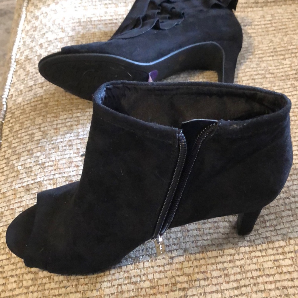Extremely Cool Open Toed Booties Size 8 1/2 Black - image 5